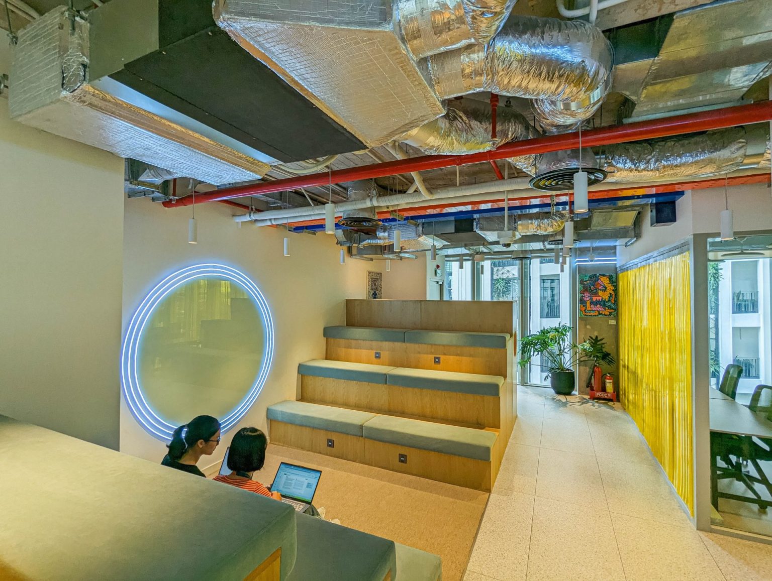 8 Modern Workplace Trends Shaping the Future | The Sentry