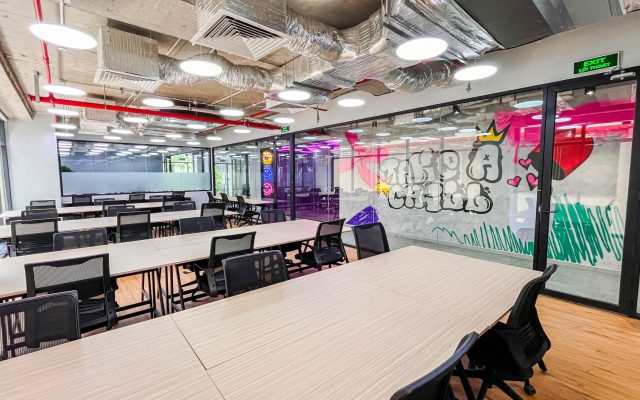 Rethink Your Small Office Modern Design Ideas for Big Impact