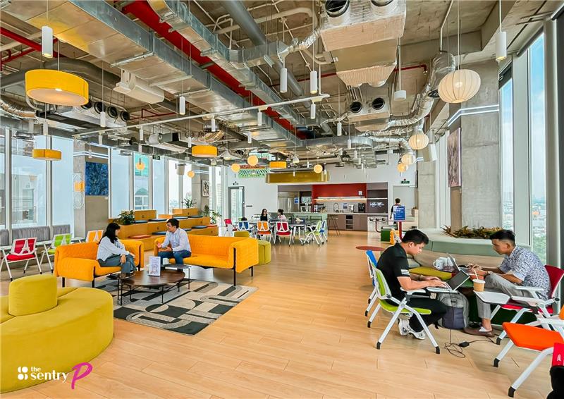 A spacious and modern hot-desking area at The Sentry.