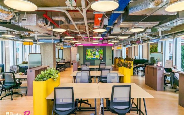 The Advantages and Disadvantages of Coworking Space