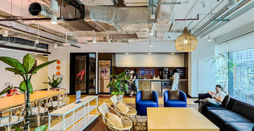 Business Innovation Starts With Office Design: How Smart Offices Speed Up Collaboration