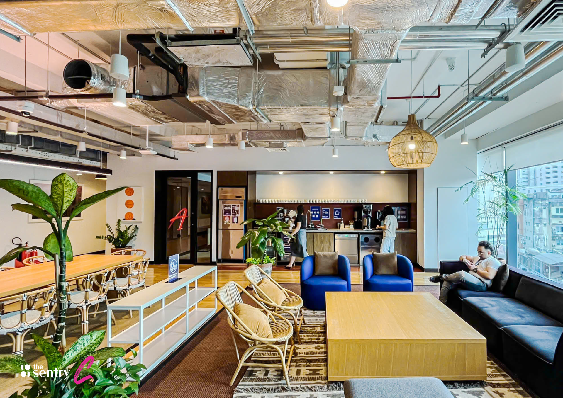 Business Innovation Starts With Office Design: How Smart Offices Speed Up Collaboration