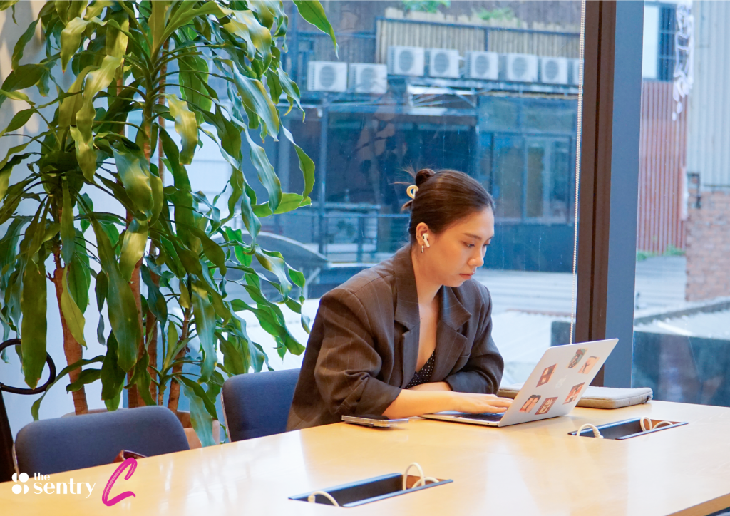 Bright open coworking lounge at The Sentry